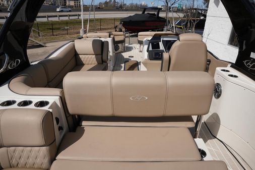 Harris Crowne 250 image