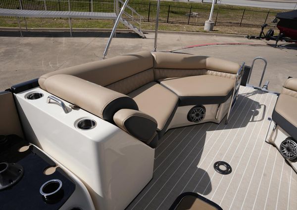 Harris Crowne 250 image