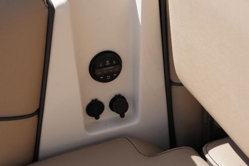 Harris Crowne 250 image