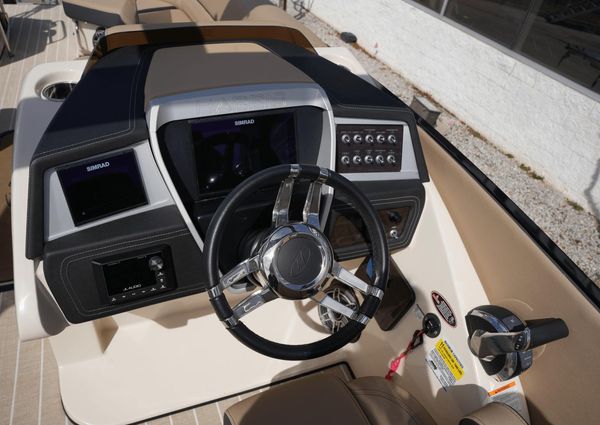 Harris Crowne 250 image