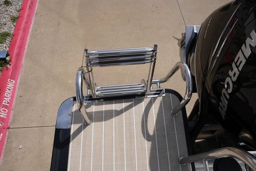 Harris Crowne 250 image