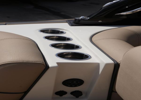 Harris Crowne 250 image