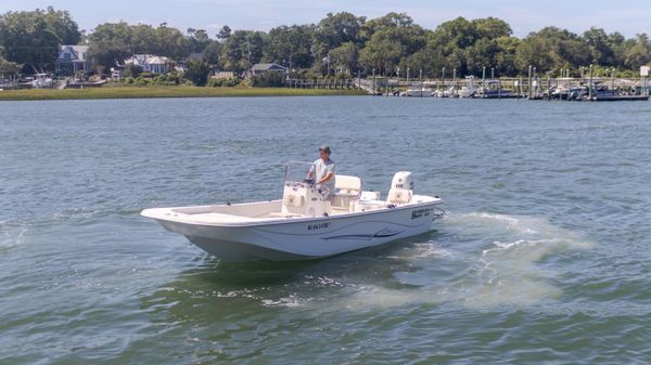 Carolina Skiff 218 DLV 