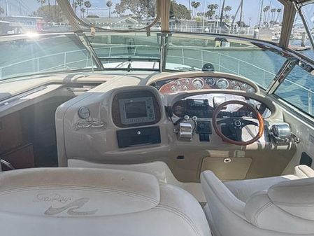 Sea Ray 38 Sundancer image