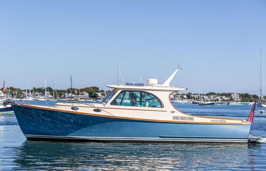 Hinckley Picnic Boat 37 MKIII image