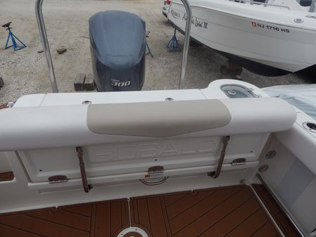 Robalo R247-DUAL-CONSOLE image