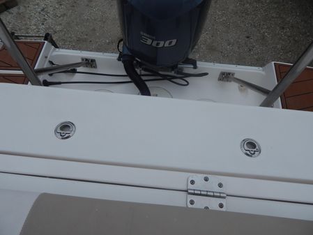 Robalo R247-DUAL-CONSOLE image