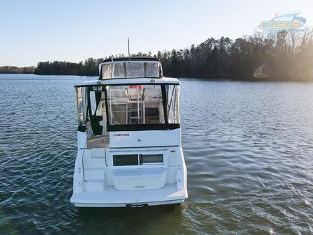 Carver 325 Aft Cabin image
