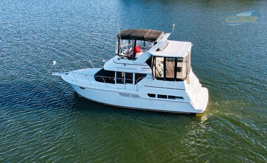 Carver 325 Aft Cabin image
