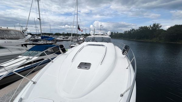 Sea Ray 680 Sun Sport image