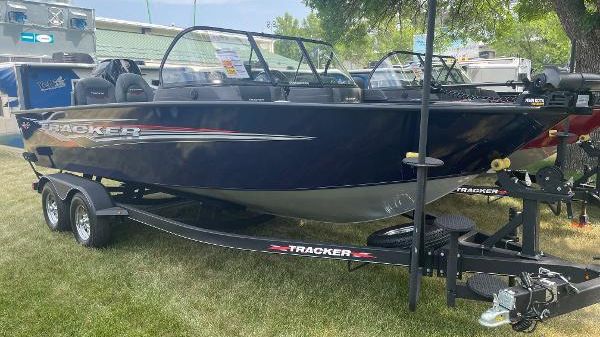 Tracker Targa V-19 WT 