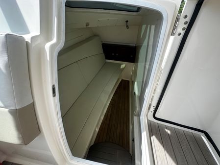 Boston-whaler 320-VANTAGE image