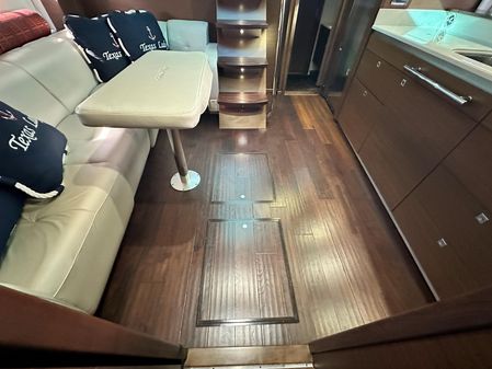 Sea Ray 470 Sundancer image