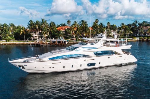 Azimut 105 image