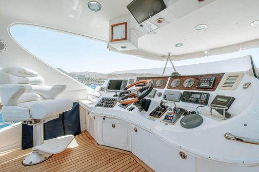 Sea Ray 56 Sedan Bridge image