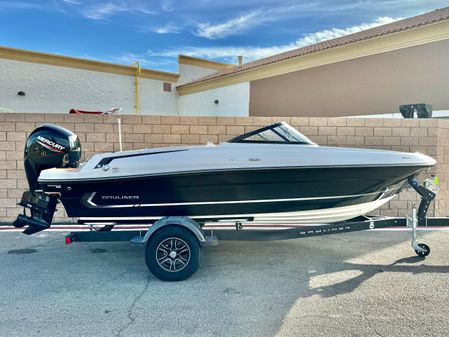 Bayliner VR4-BOWRIDER-OB image