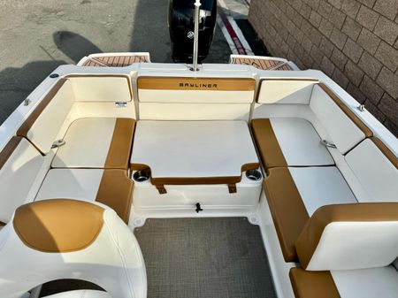 Bayliner VR4-BOWRIDER-OB image