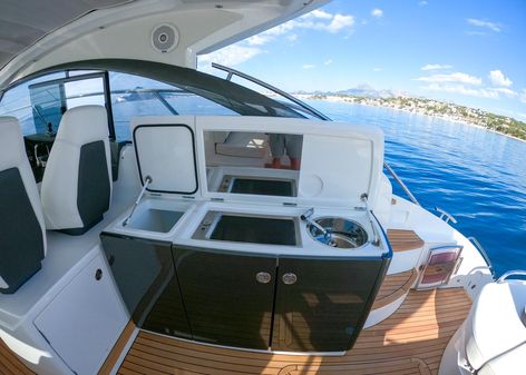 Princess Yachts V39 image