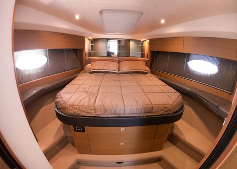 Princess Yachts V39 image