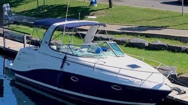 Rinker 280 Express Cruiser