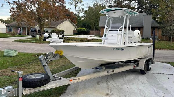 Sea Pro 228 Bay 