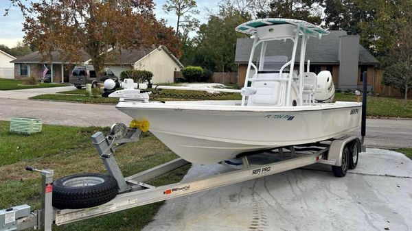 Sea Pro 228 Bay
