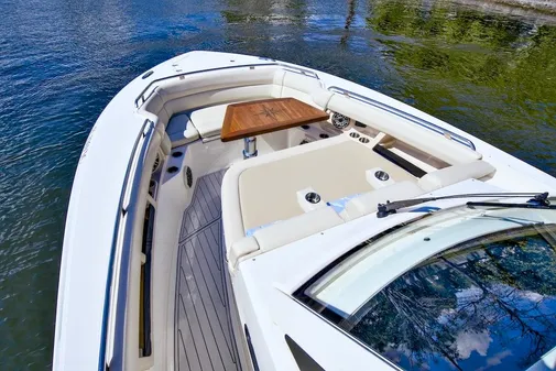 Boston Whaler 350 Realm image