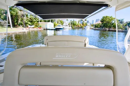 Boston Whaler 350 Realm image