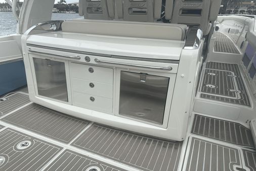 Boston Whaler 420 Outrage image