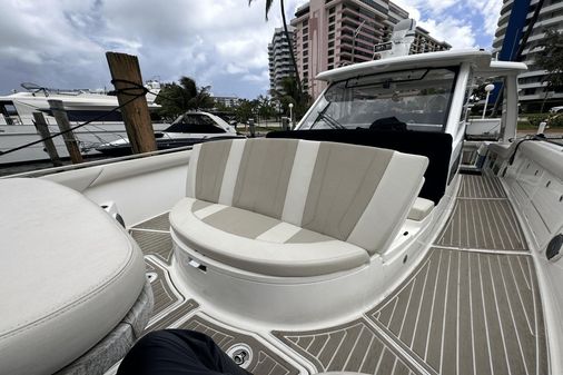 Boston Whaler 420 Outrage image