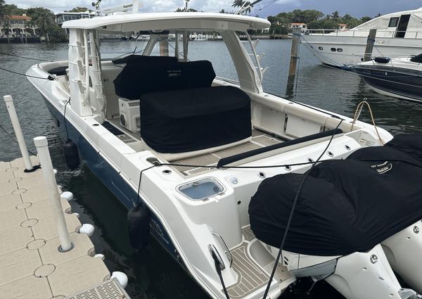 Boston Whaler 420 Outrage image