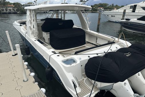 Boston Whaler 420 Outrage image