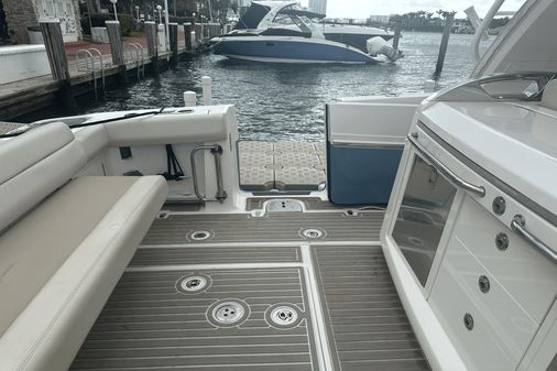 Boston Whaler 420 Outrage image