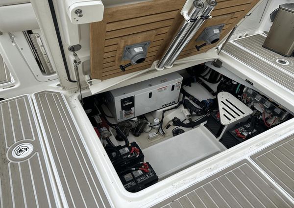 Boston Whaler 420 Outrage image