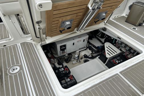 Boston Whaler 420 Outrage image