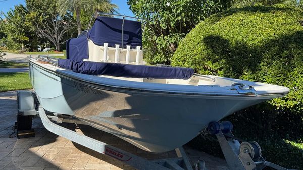 Boston Whaler 170 Montauk 