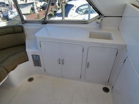 McKinna pilot house cockpit motoryacht image