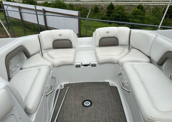 Crownline 270-BR image