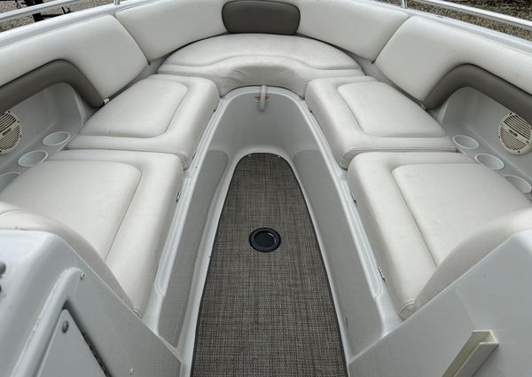 Crownline 270-BR image