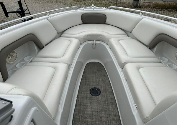 Crownline 270-BR image