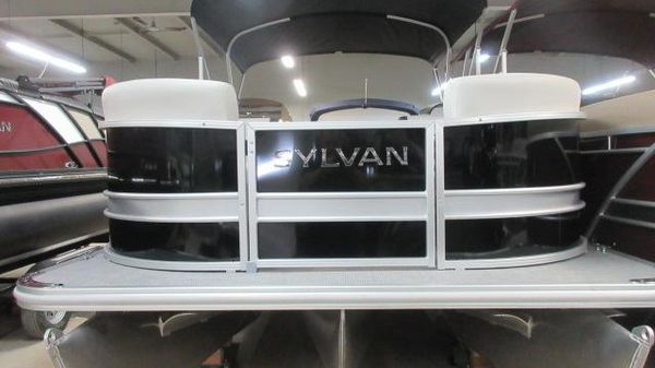 Sylvan 8520 Mirage Cruise 