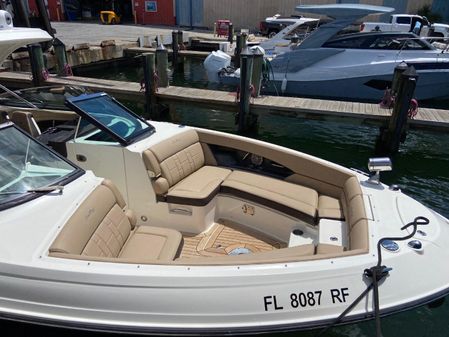 Sea Ray 350 SLX image