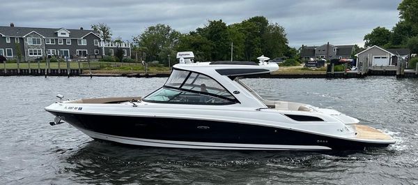 Sea Ray 350 SLX image