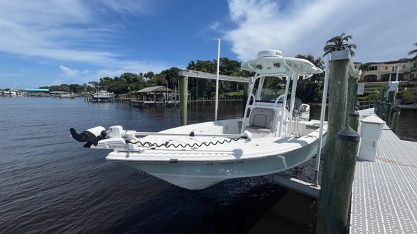 Sea Pro 228 Bay 