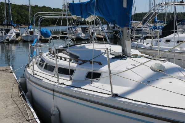 CATALINA YACHTS 30 - main image