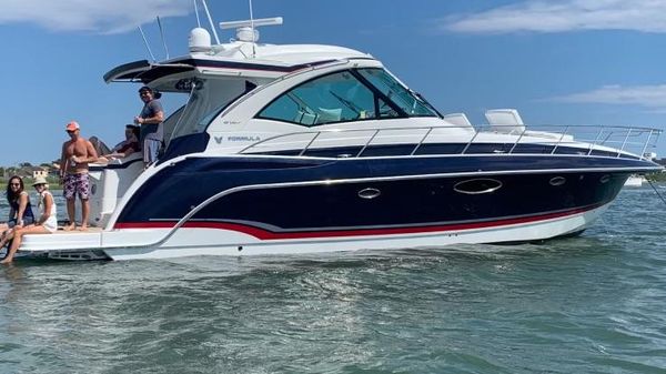 Formula 45 Yacht