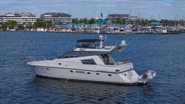 Johnson High Tech Euro Motoryacht image