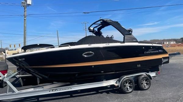 Chaparral 26 Surf