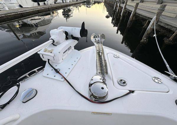 Everglades 275 Center Console image