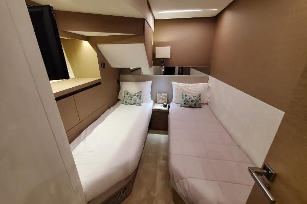 Prestige 690-FLY image